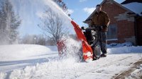 Ежедневная уборка снега в городе